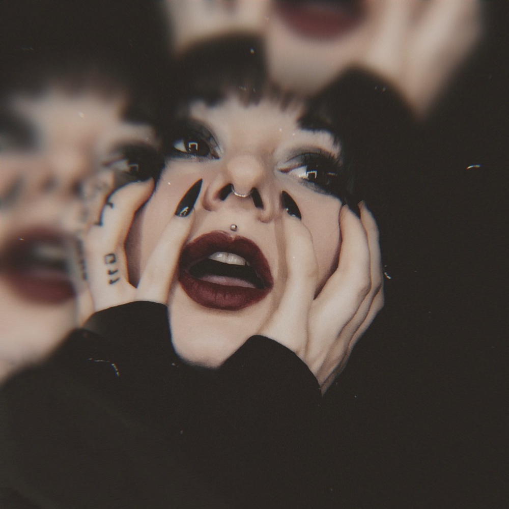 Meet your Posher, Alina